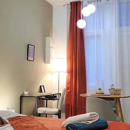 L'oasidenia - Cocon 2 Ch - 2 Sdb - 2min De La Gare Apartment *